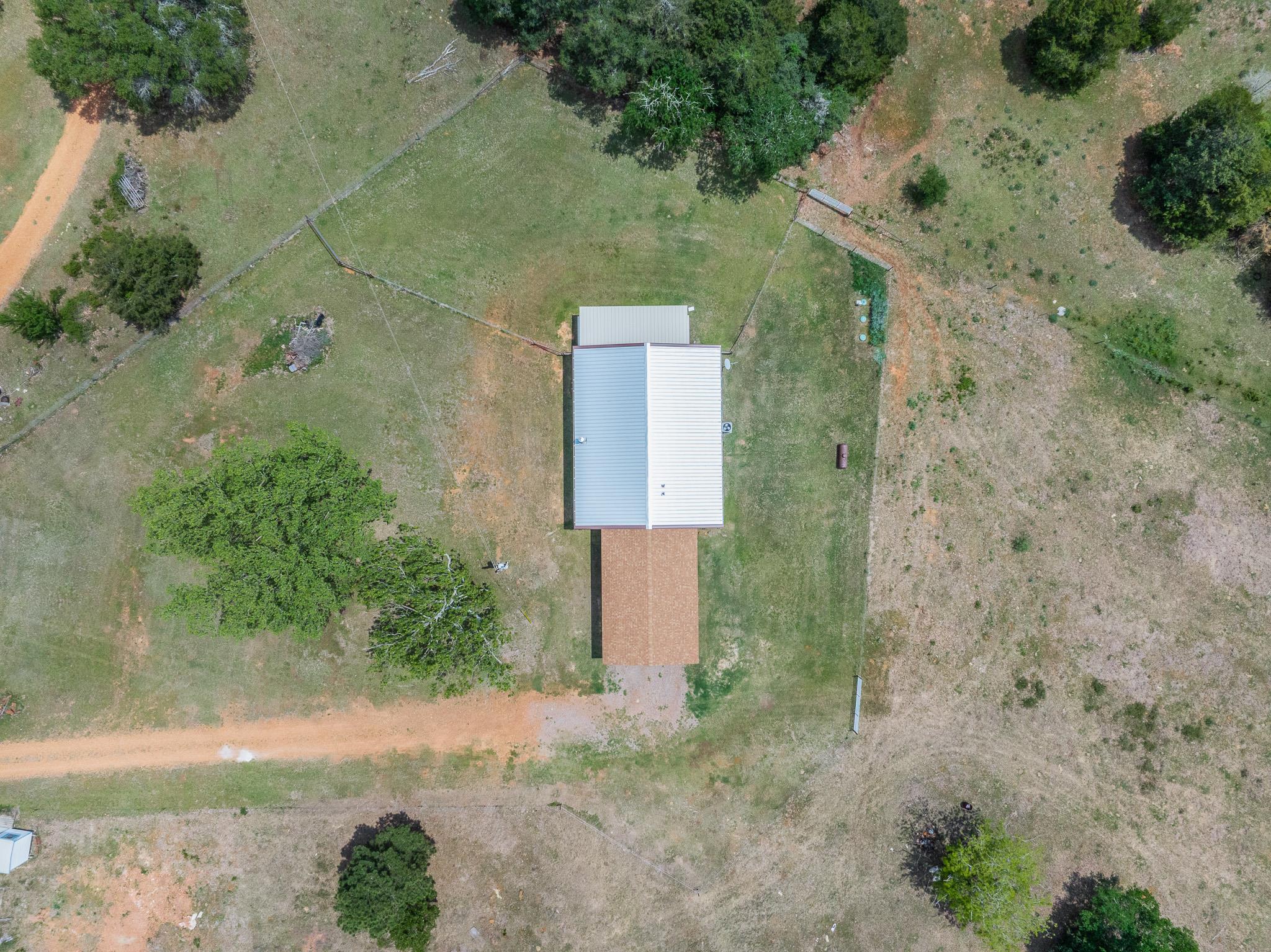 1371 Private Road 2051 Pr, Giddings, TX 78942