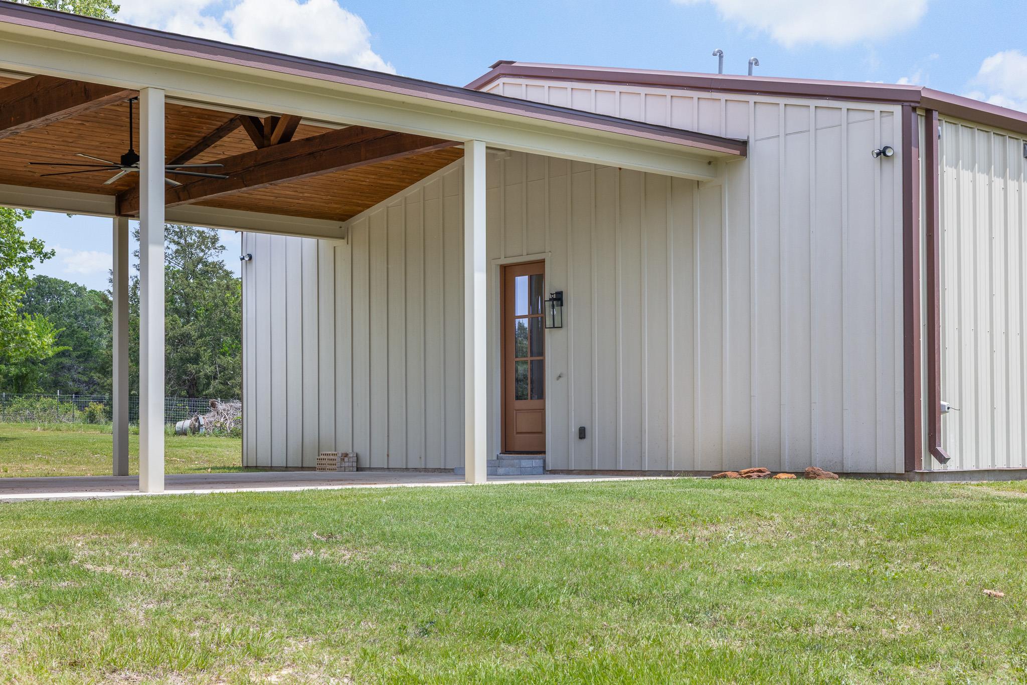 1371 Private Road 2051 Pr, Giddings, TX 78942