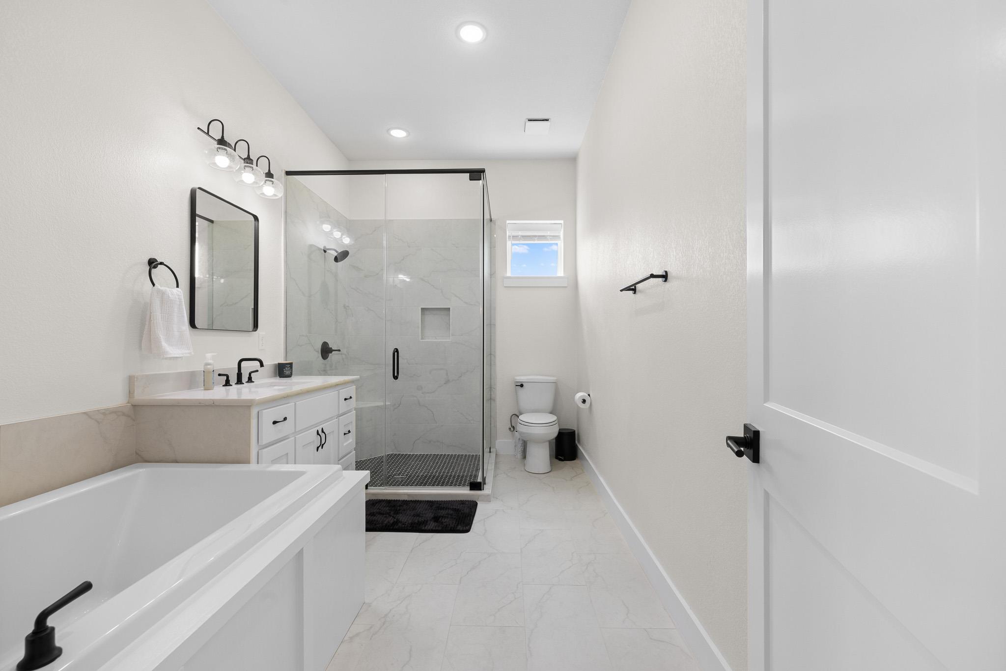 1371 Private Road 2051 Pr, Giddings, TX 78942