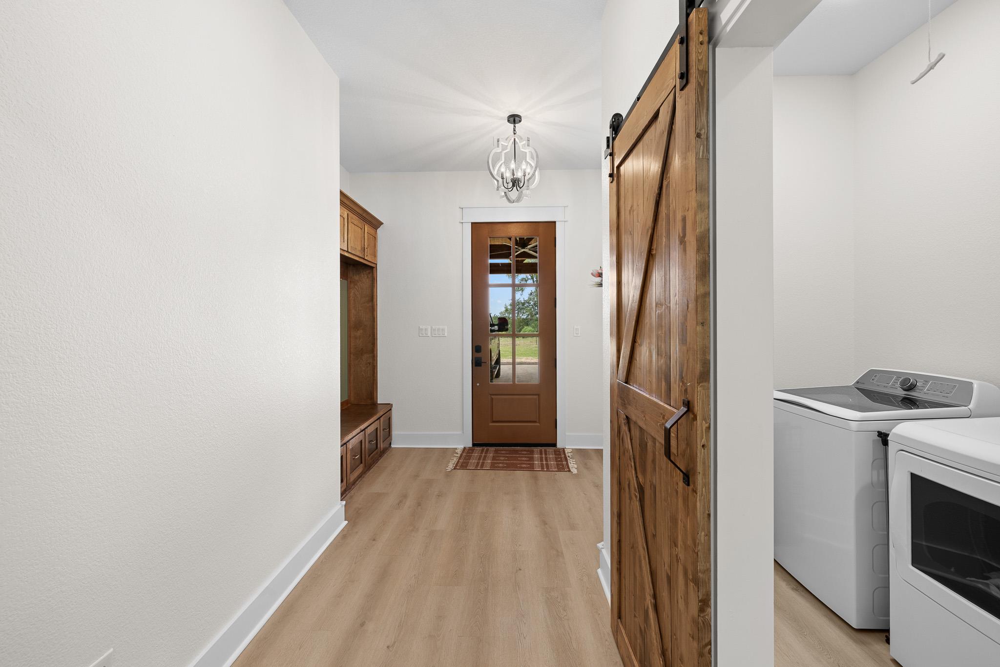 1371 Private Road 2051 Pr, Giddings, TX 78942