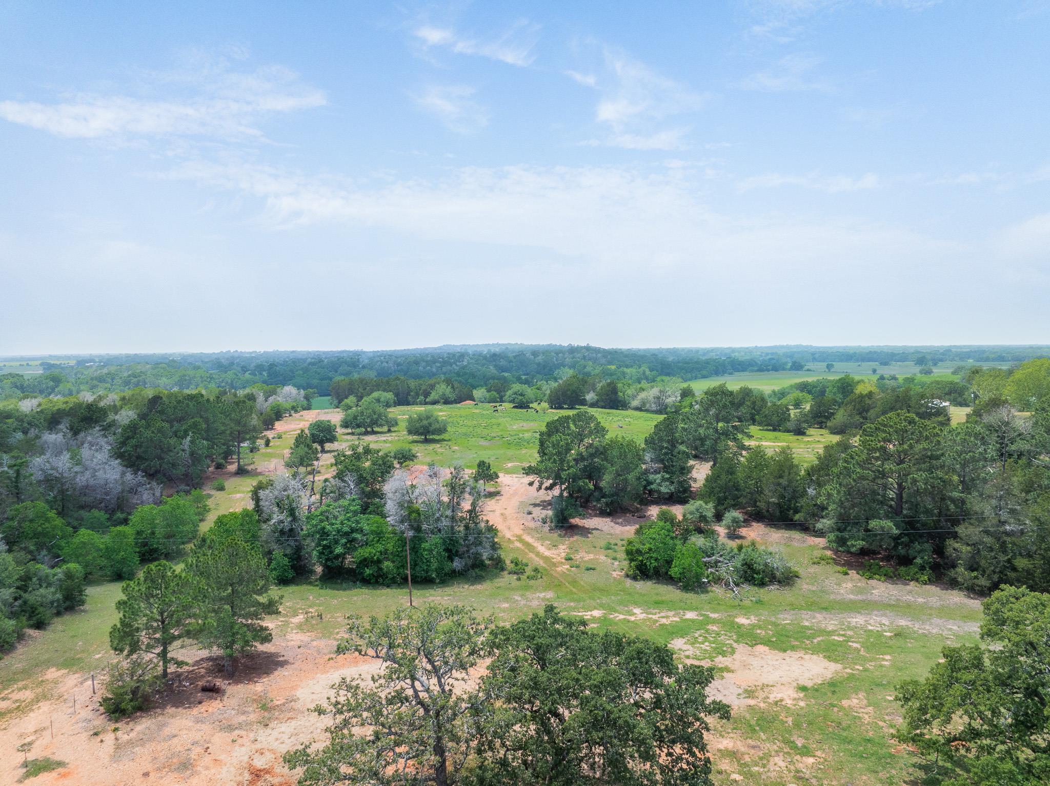1371 Private Road 2051 Pr, Giddings, TX 78942