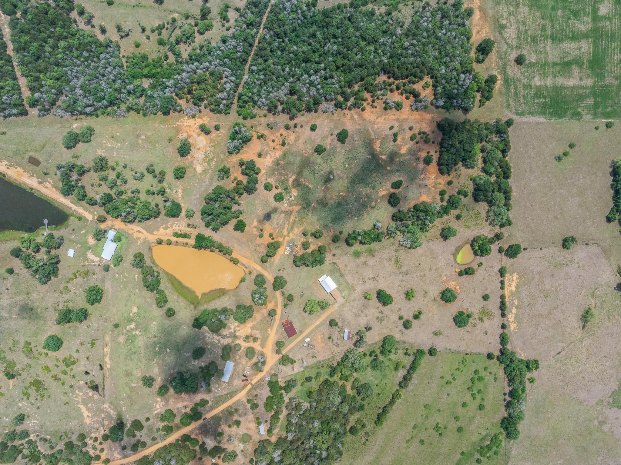 1371 Private Road 2051 Pr, Giddings, TX 78942