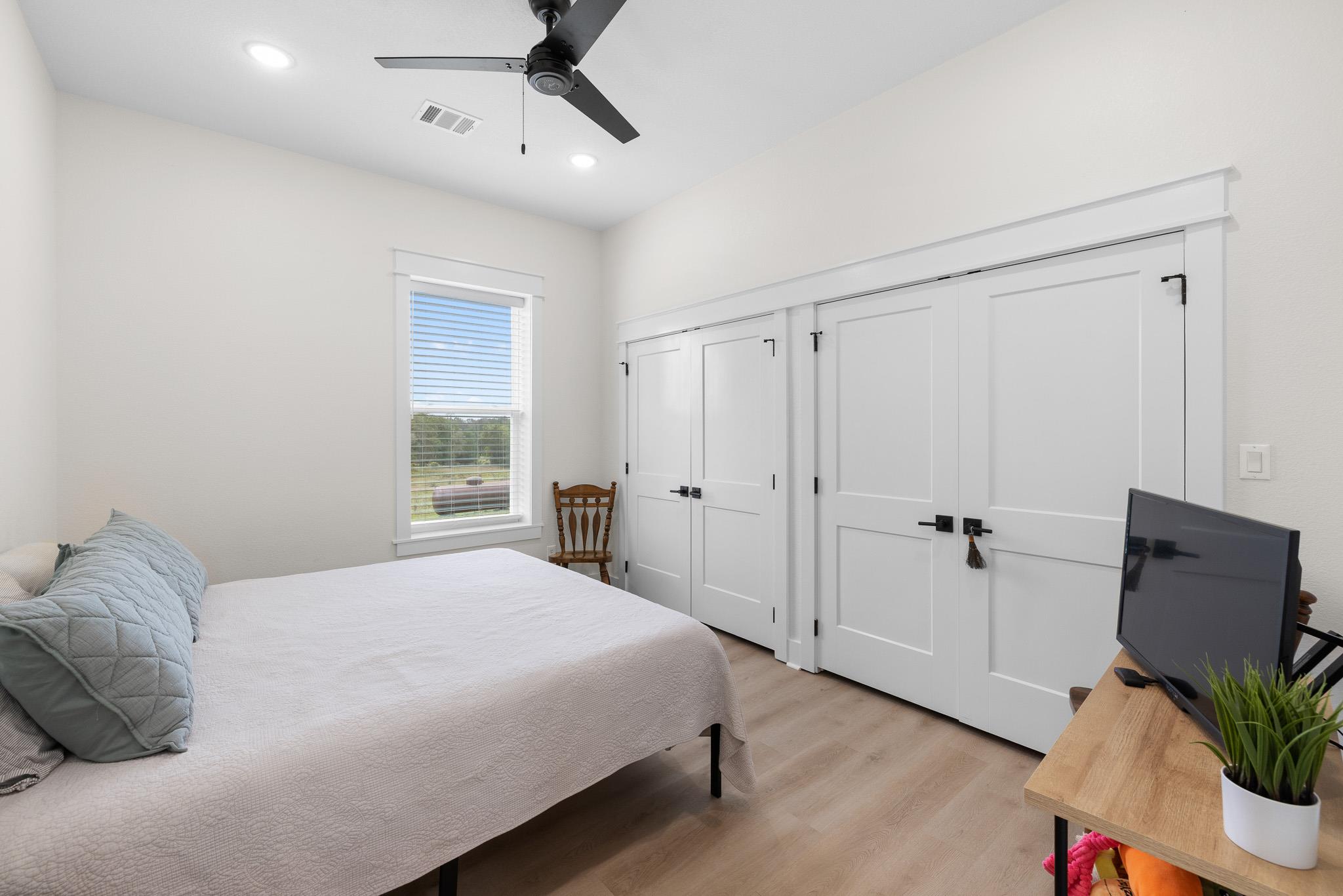 1371 Private Road 2051 Pr, Giddings, TX 78942