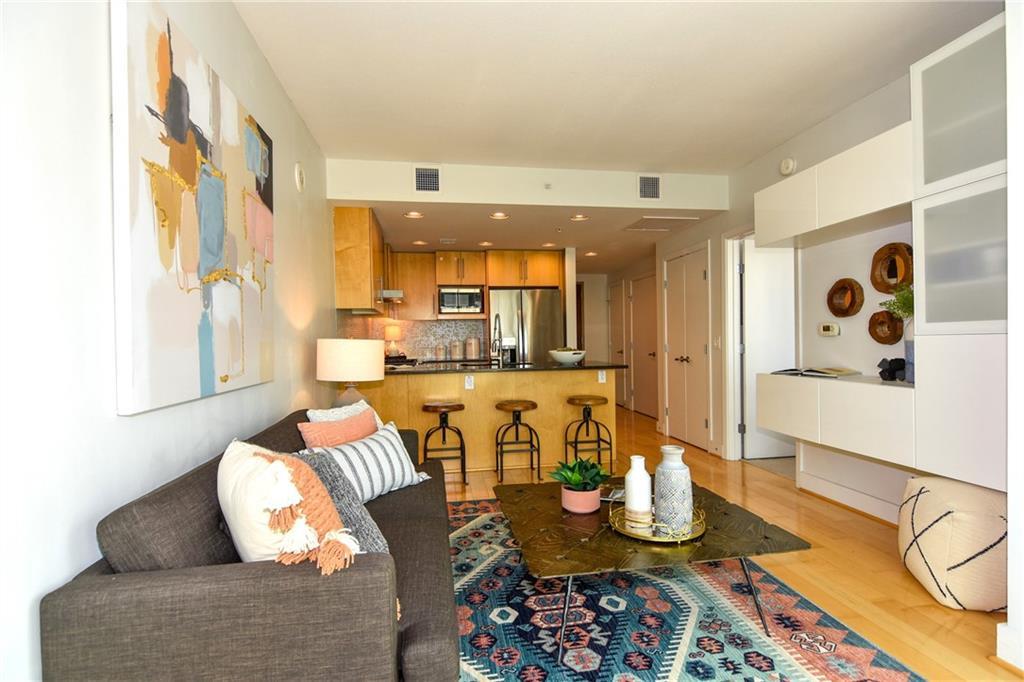 300 Bowie St # 1102, Austin, TX 78703