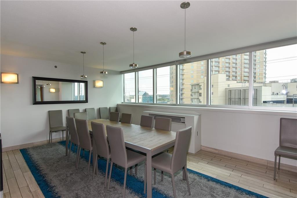 300 Bowie St # 1102, Austin, TX 78703