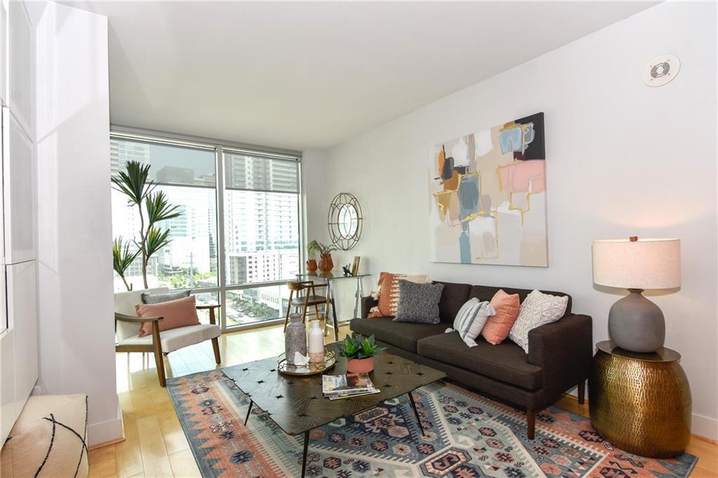 300 Bowie St # 1102, Austin, TX 78703