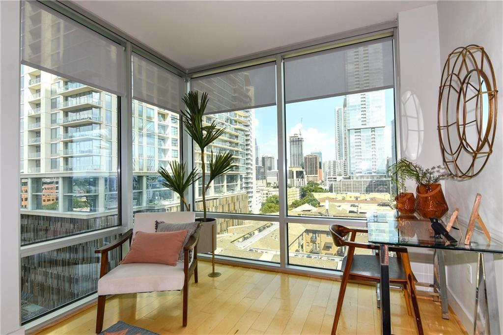 300 Bowie St # 1102, Austin, TX 78703