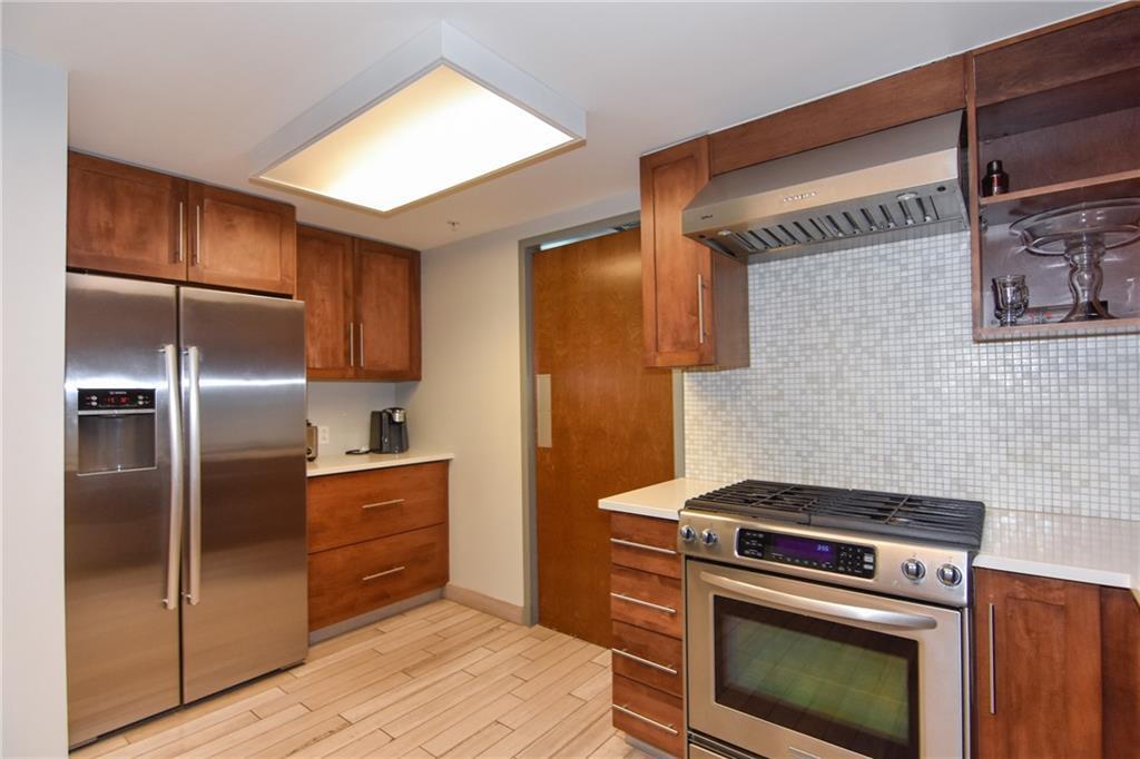 300 Bowie St # 1102, Austin, TX 78703