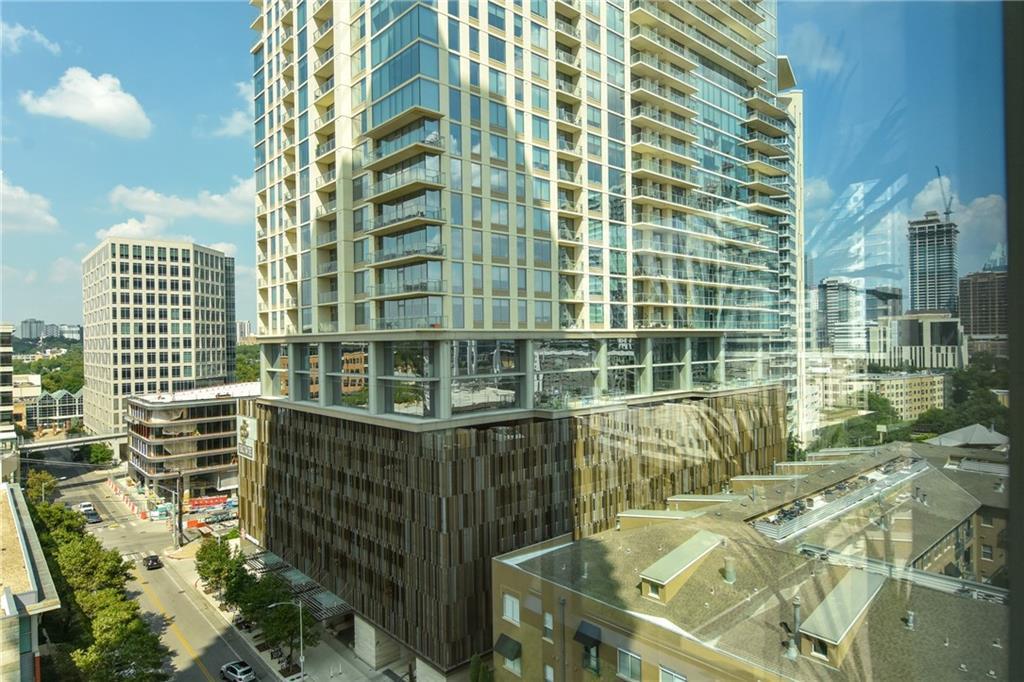 300 Bowie St # 1102, Austin, TX 78703