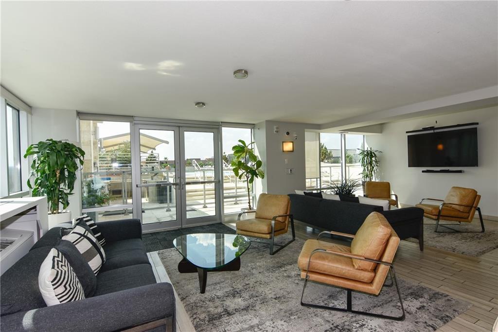 300 Bowie St # 1102, Austin, TX 78703