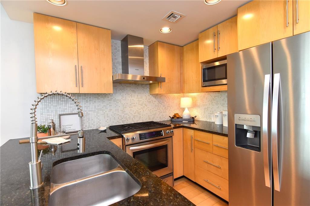 300 Bowie St # 1102, Austin, TX 78703