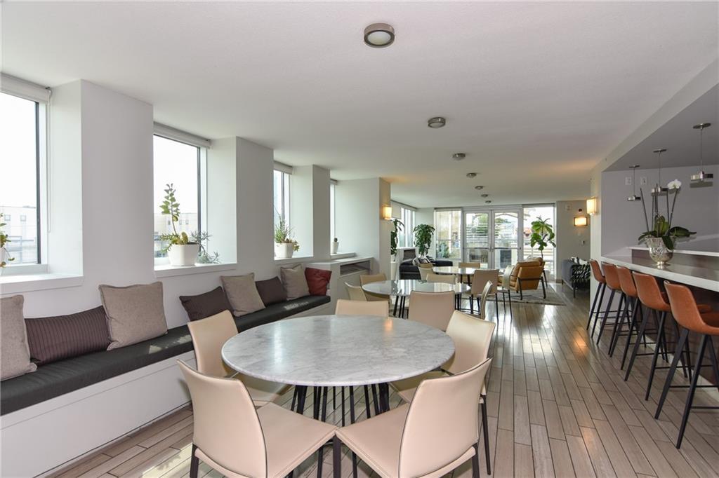 300 Bowie St # 1102, Austin, TX 78703