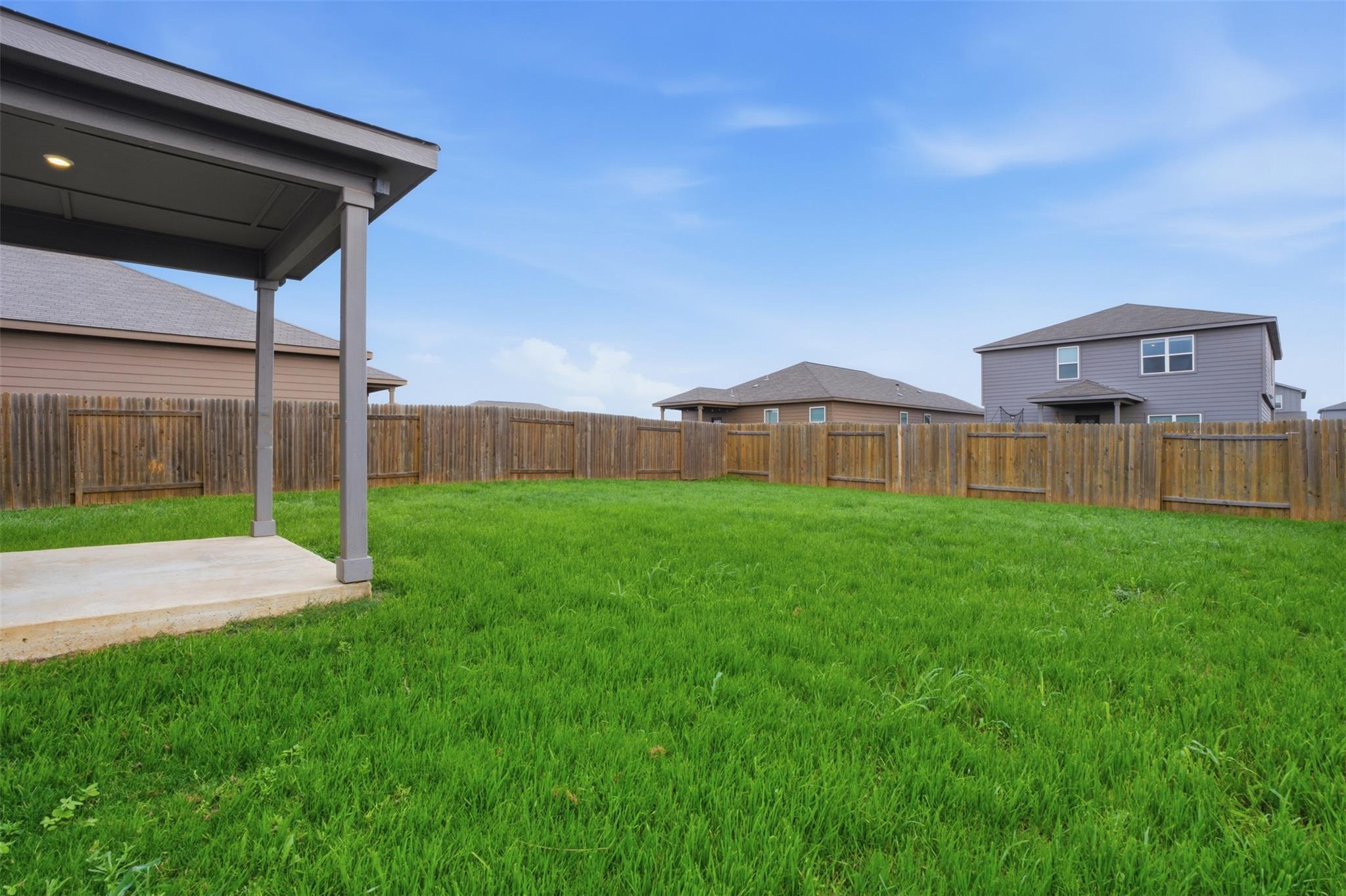 105 Declaration Ln, Liberty Hill, TX 78642