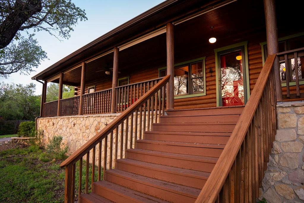 107 CEDAR SPRINGS Dr, Wimberley, TX 78676