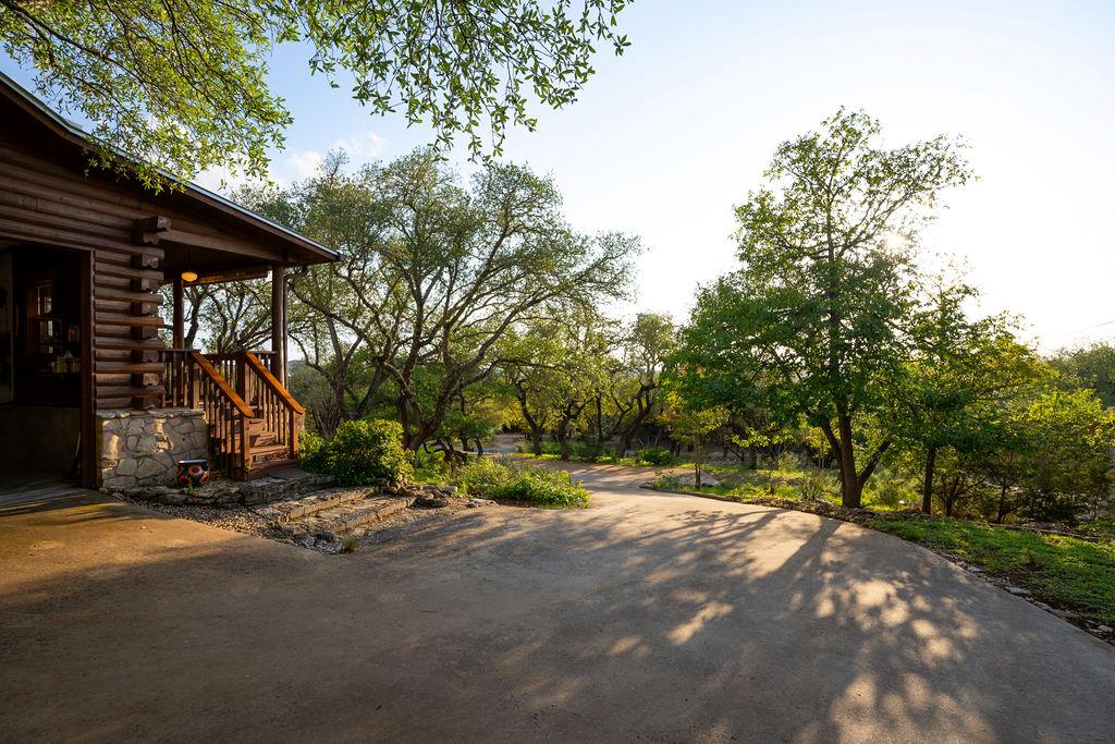 107 CEDAR SPRINGS Dr, Wimberley, TX 78676