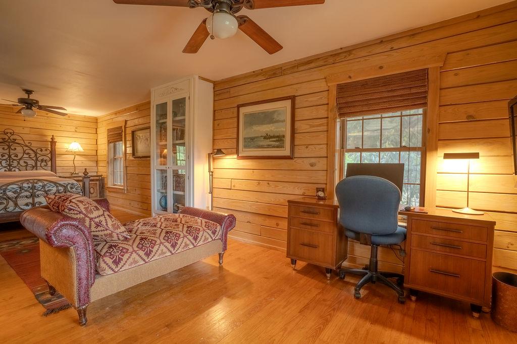 107 CEDAR SPRINGS Dr, Wimberley, TX 78676