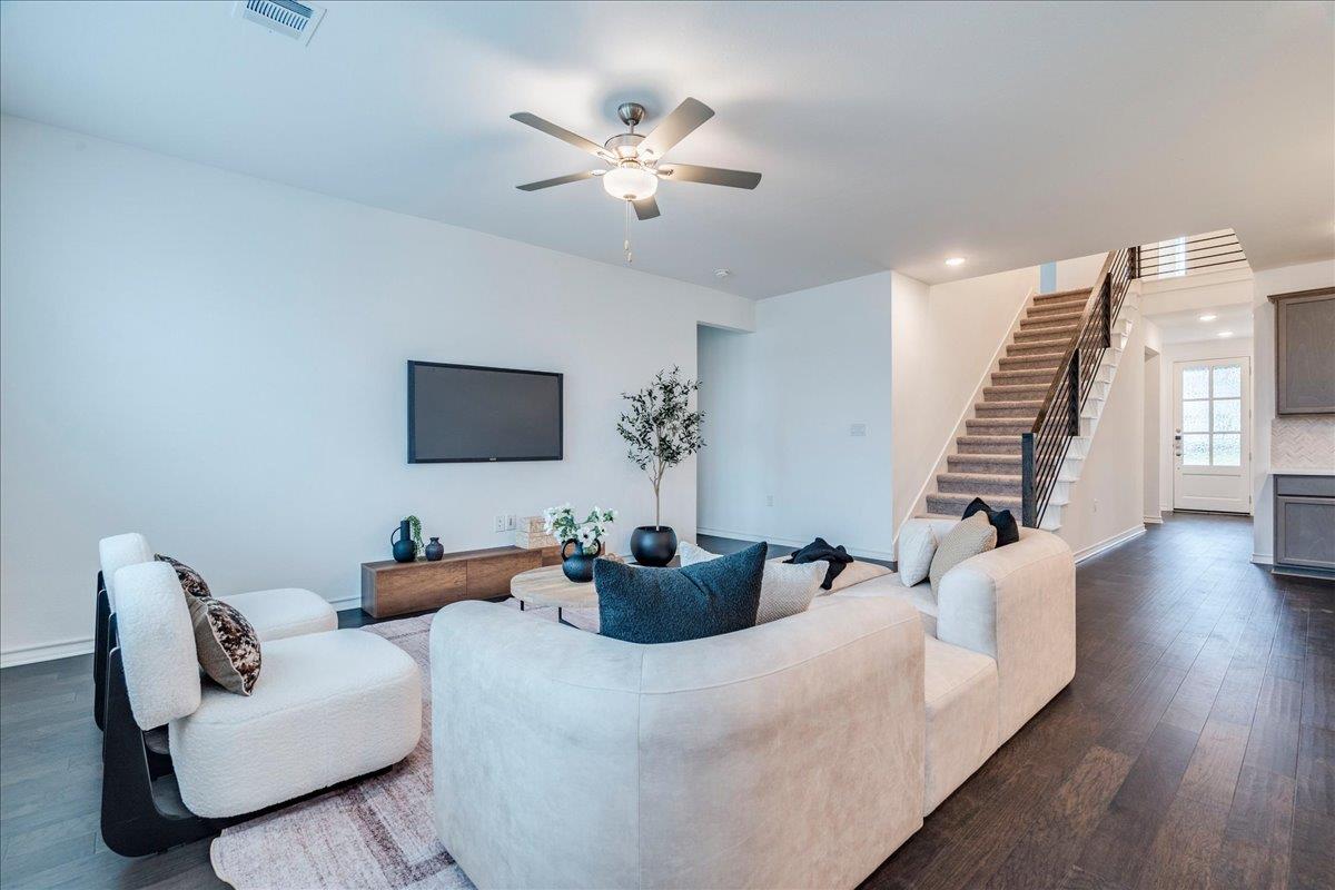 5417 Lena Dr, Austin, TX 78723