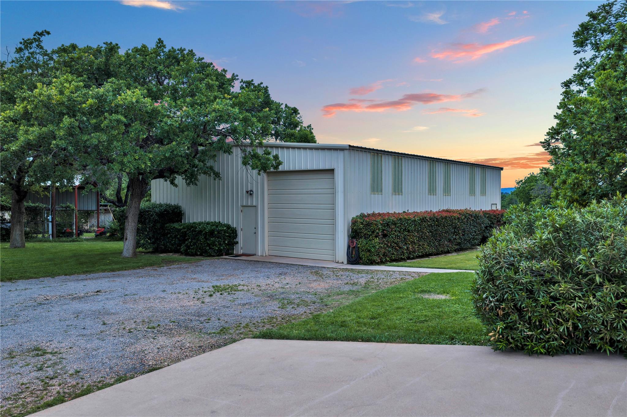 406 Ancient Oaks Dr, Marble Falls, TX 78654