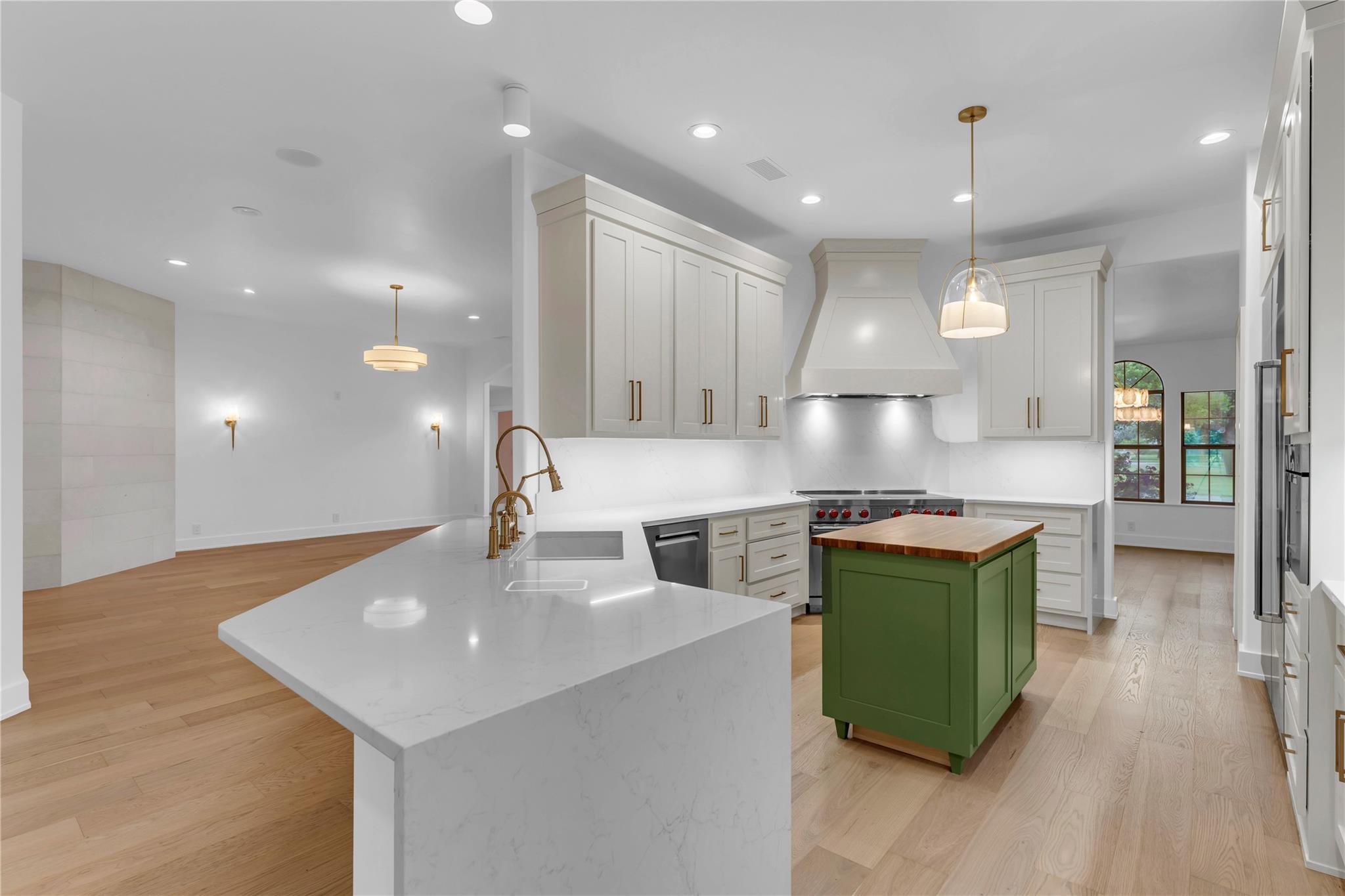 406 Ancient Oaks Dr, Marble Falls, TX 78654