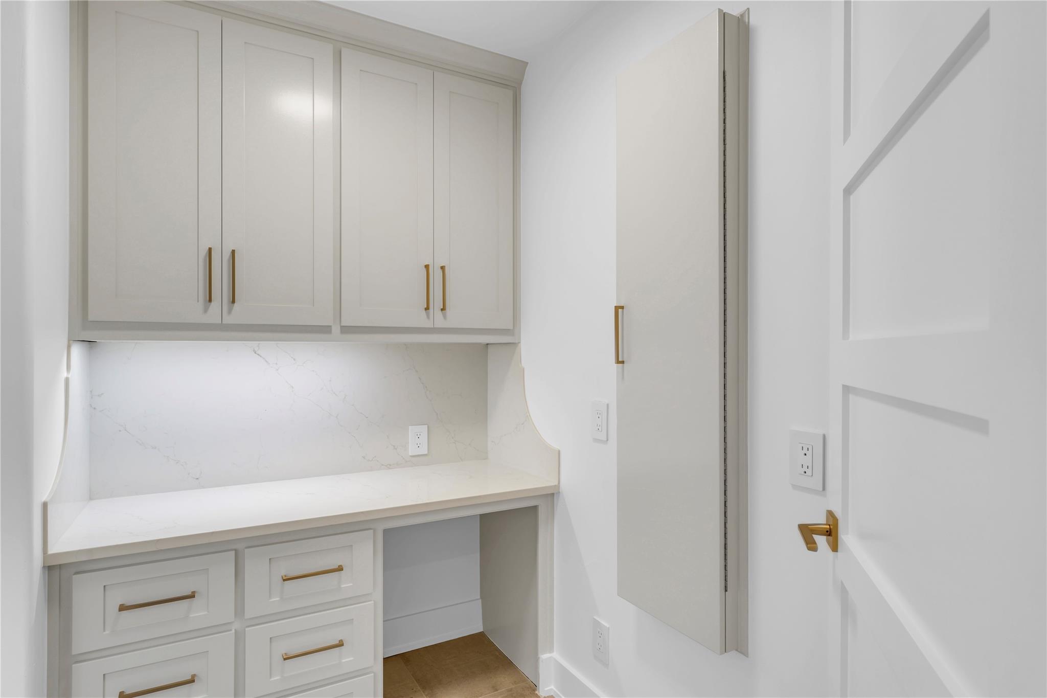 406 Ancient Oaks Dr, Marble Falls, TX 78654