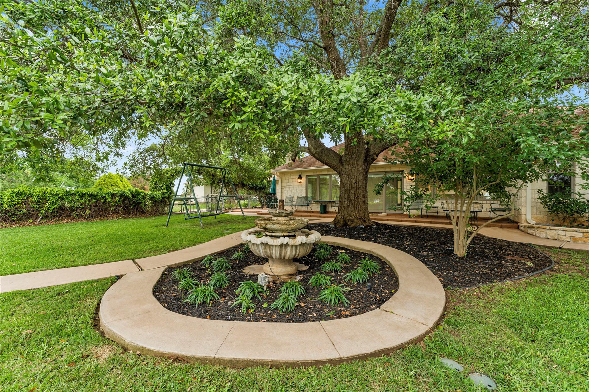 406 Ancient Oaks Dr, Marble Falls, TX 78654