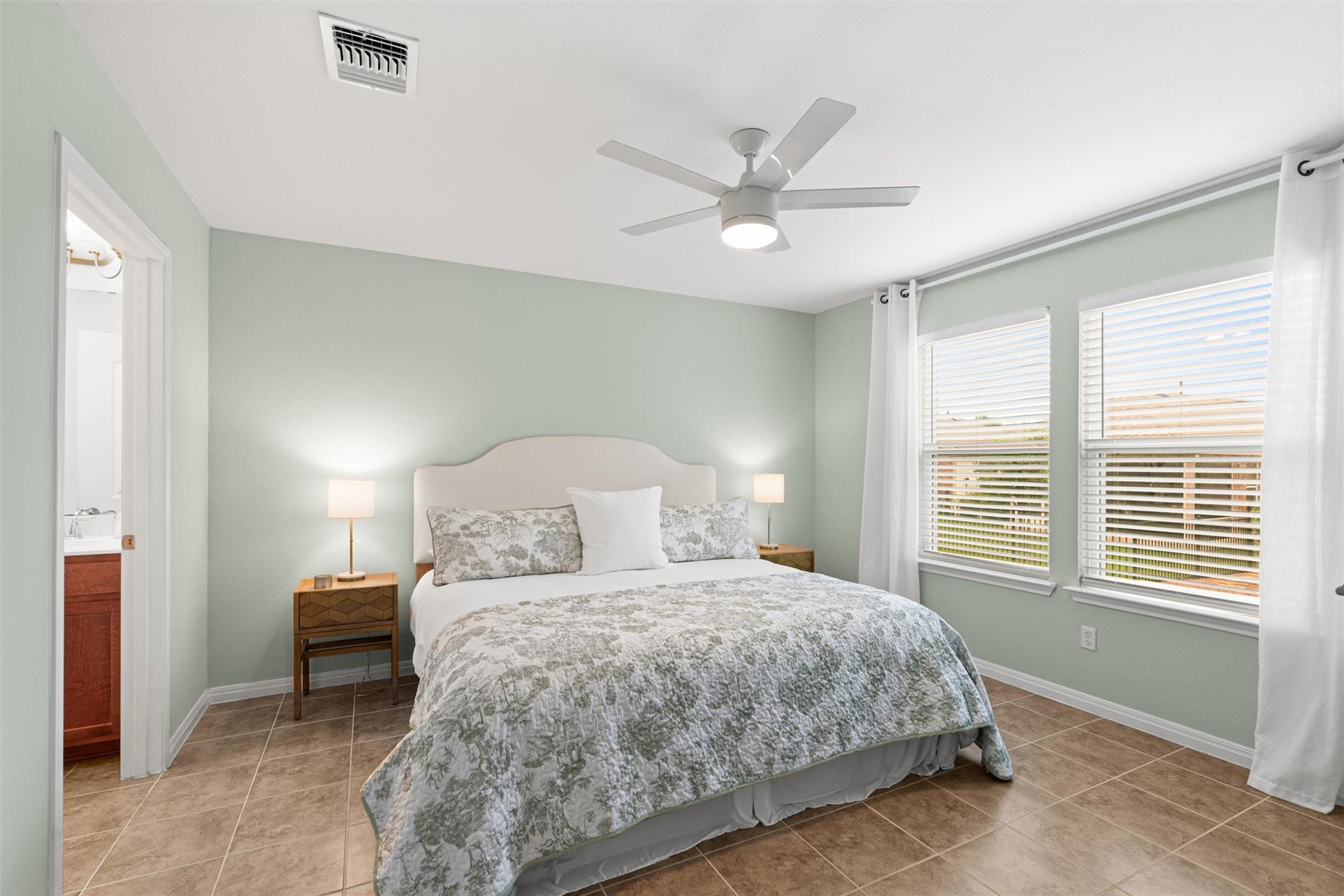 400 Fannin Ct, Georgetown, TX 78633