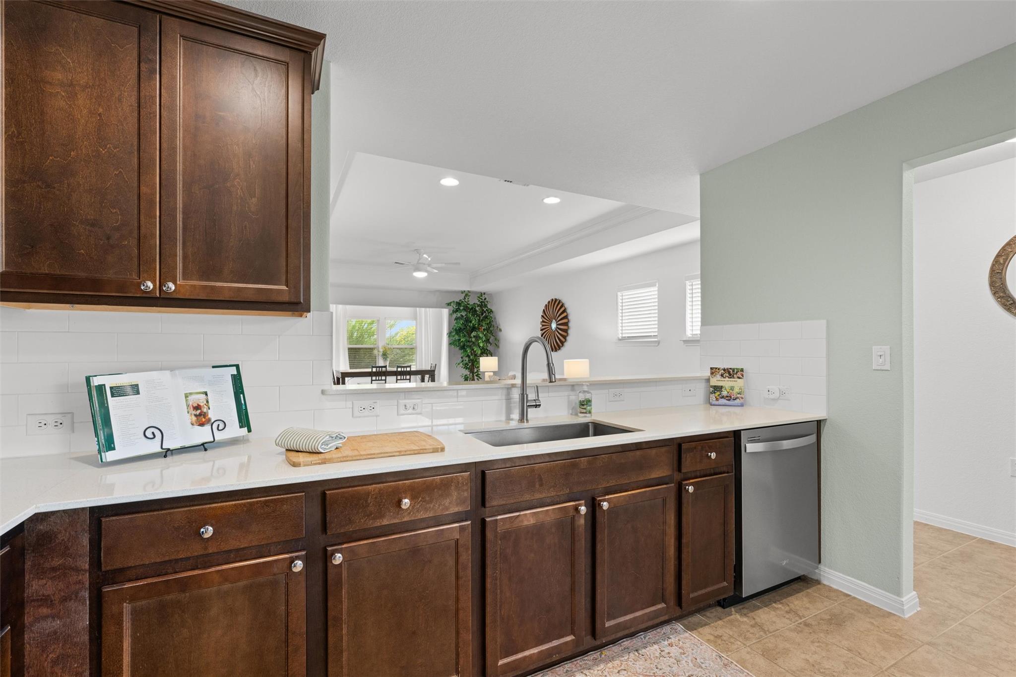 400 Fannin Ct, Georgetown, TX 78633