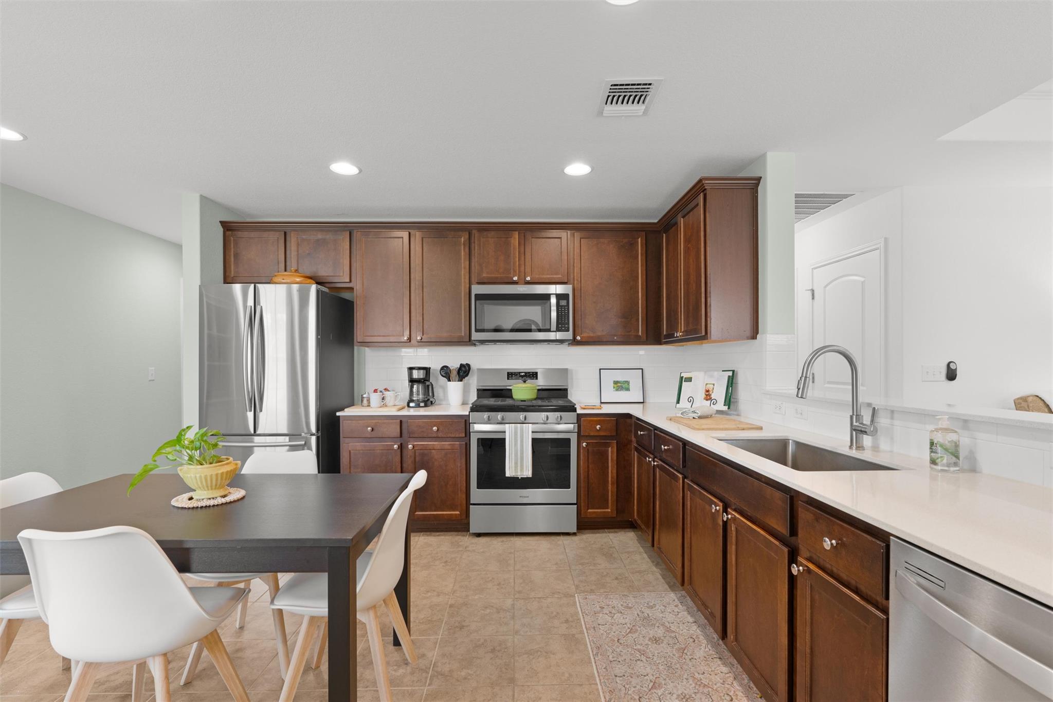 400 Fannin Ct, Georgetown, TX 78633