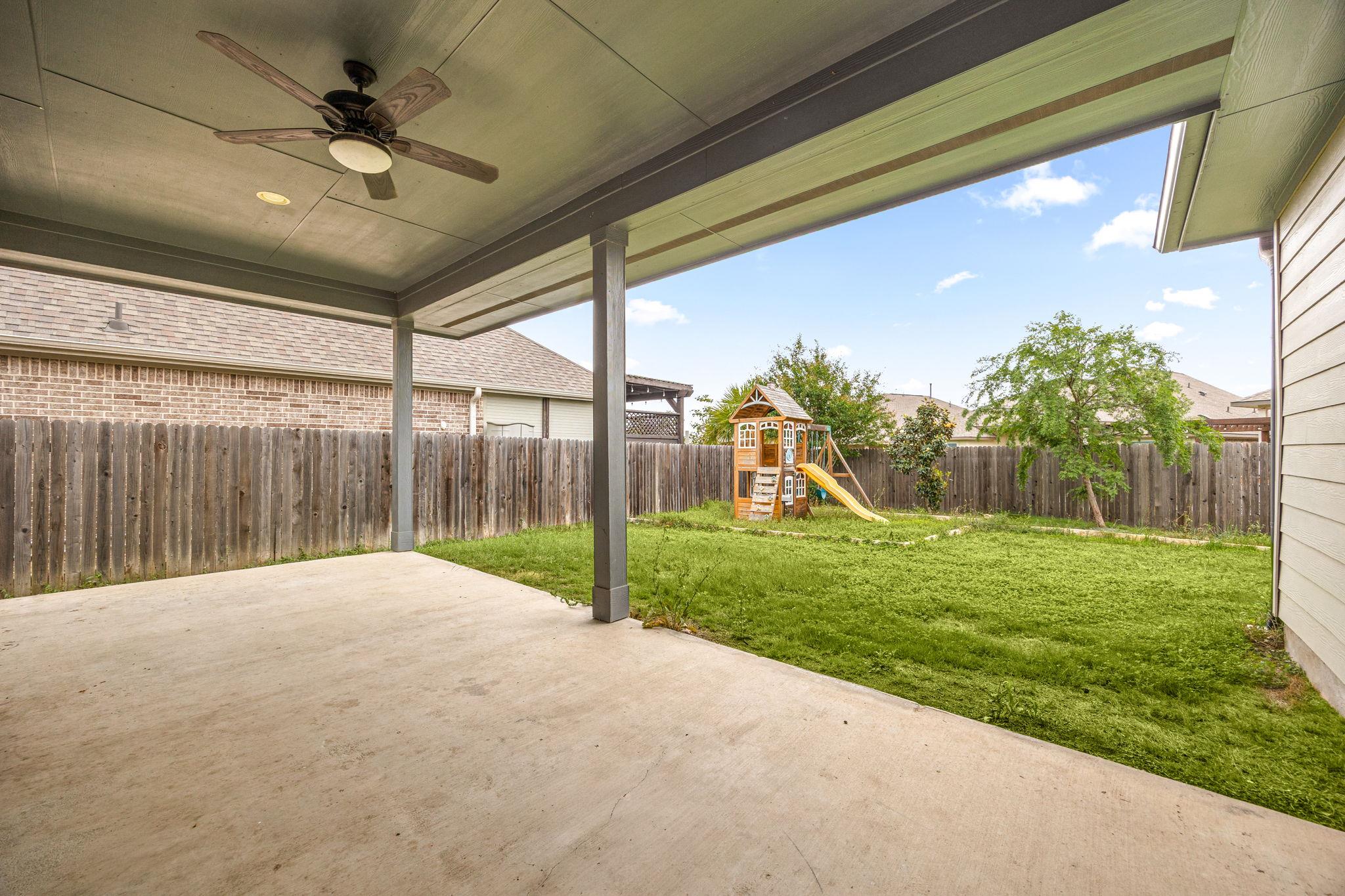 309 Avendita Ln, Liberty Hill, TX 78642