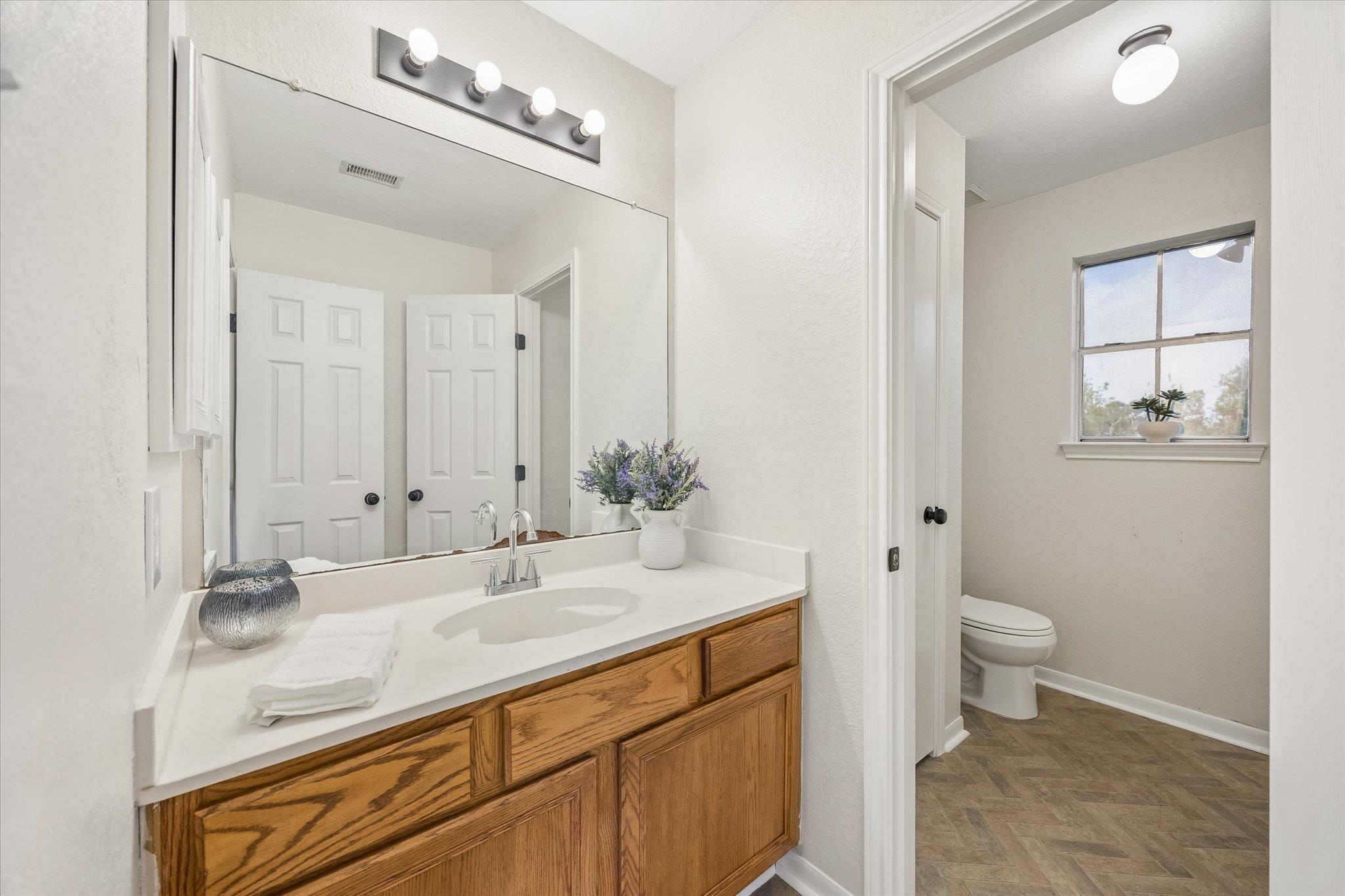 10502 Ballantine St, Houston, TX 77075