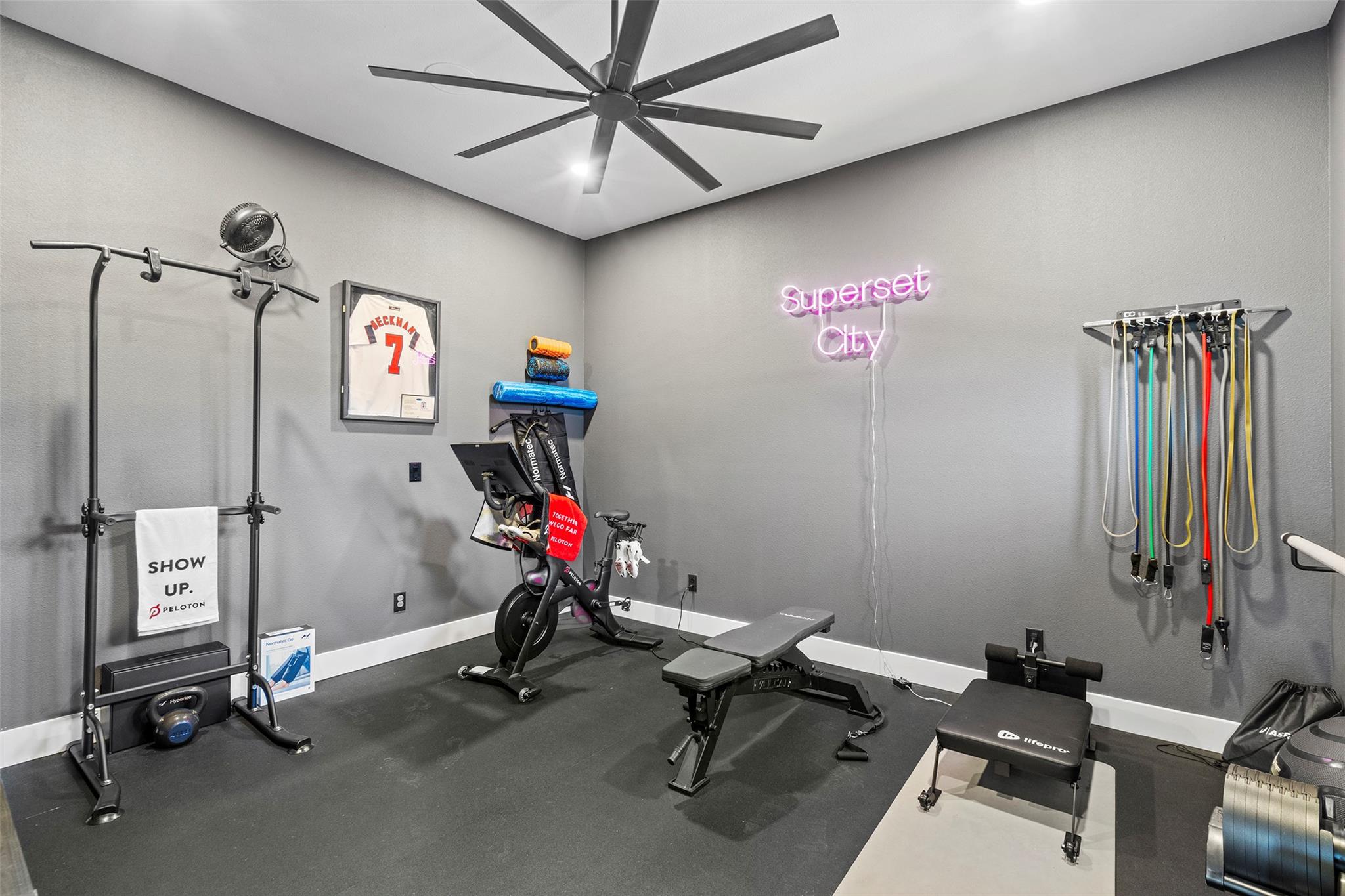 316 Stockman Dr, Dripping Springs, TX 78620