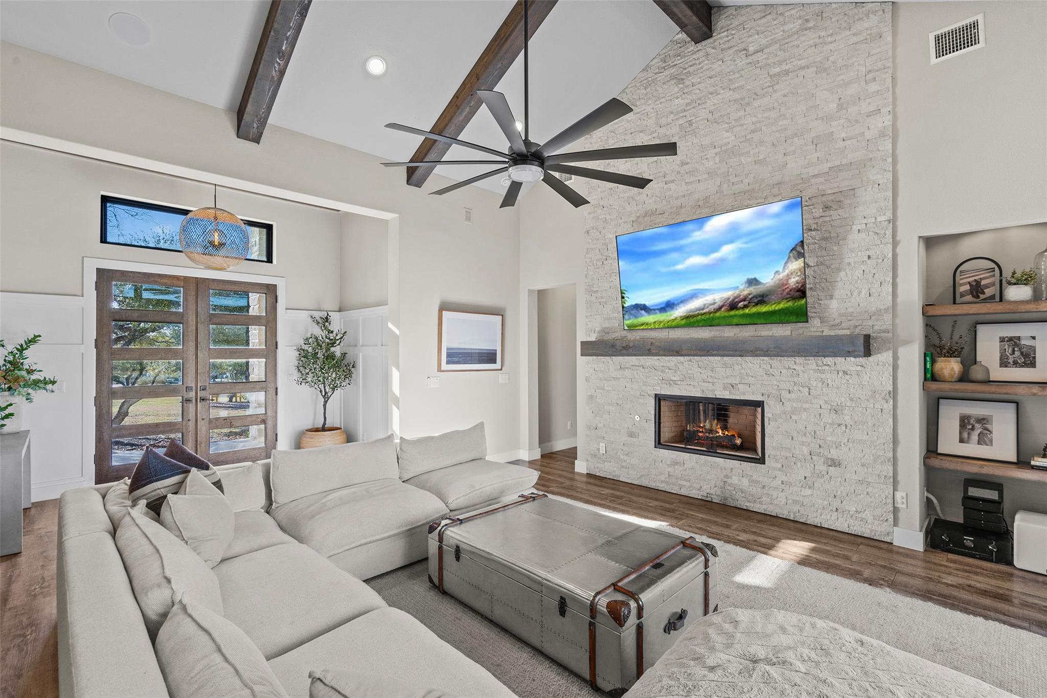 316 Stockman Dr, Dripping Springs, TX 78620