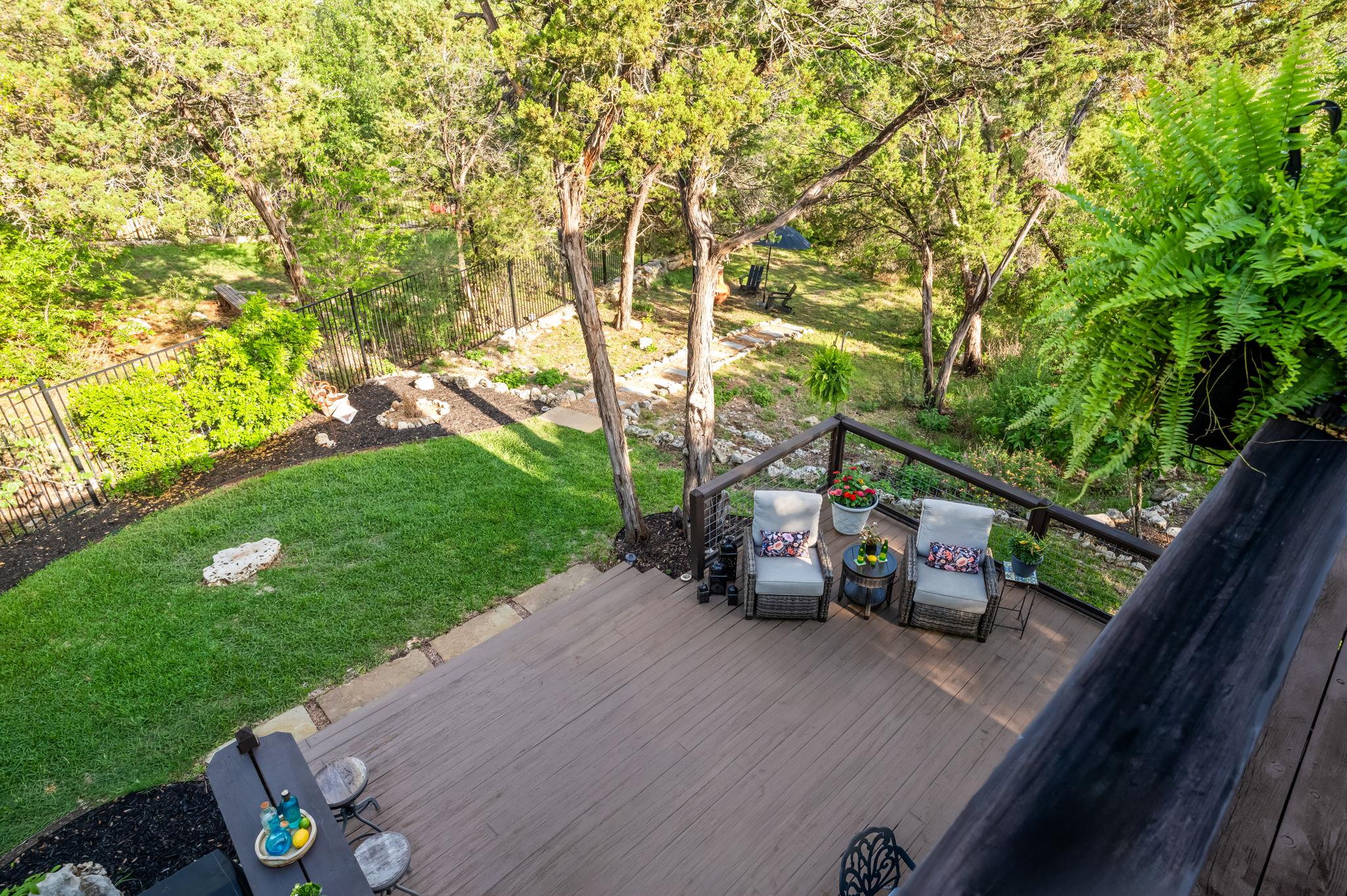 105 Mango Ct, Lakeway, TX 78734