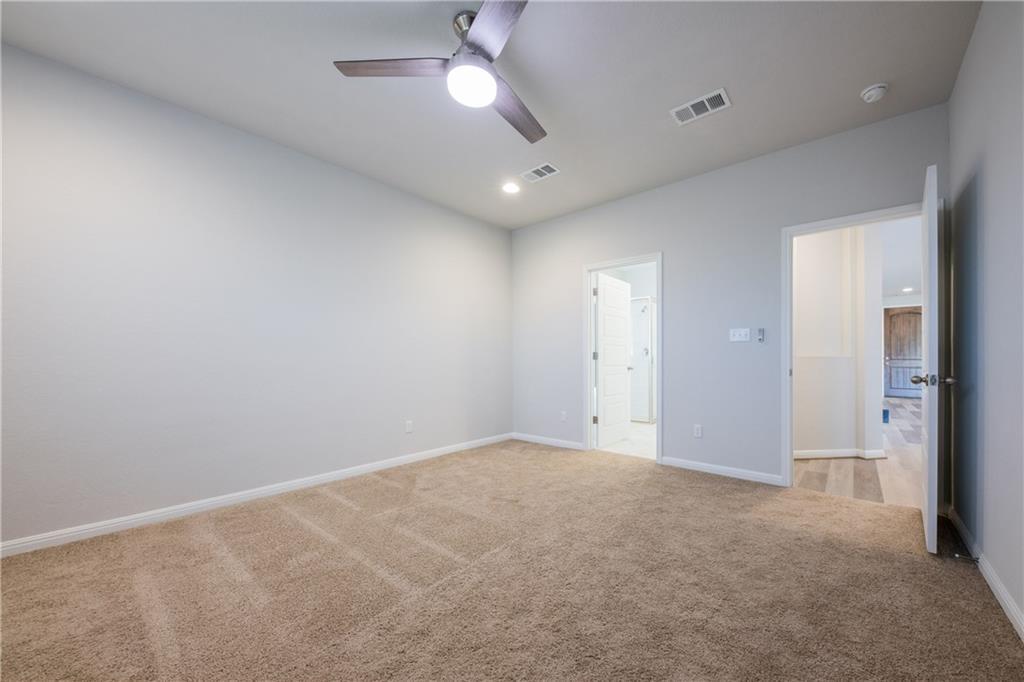 204 Cold Spring Loop, Bastrop, TX 78602