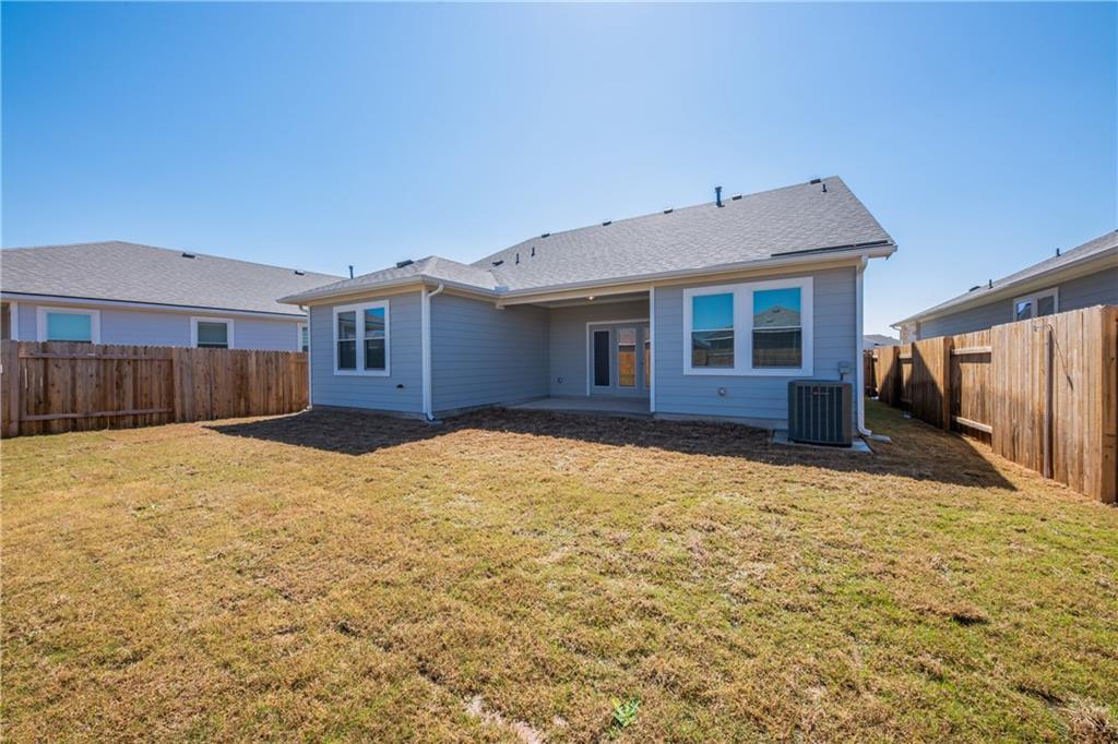204 Cold Spring Loop, Bastrop, TX 78602