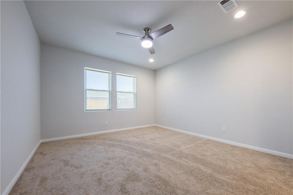 204 Cold Spring Loop, Bastrop, TX 78602