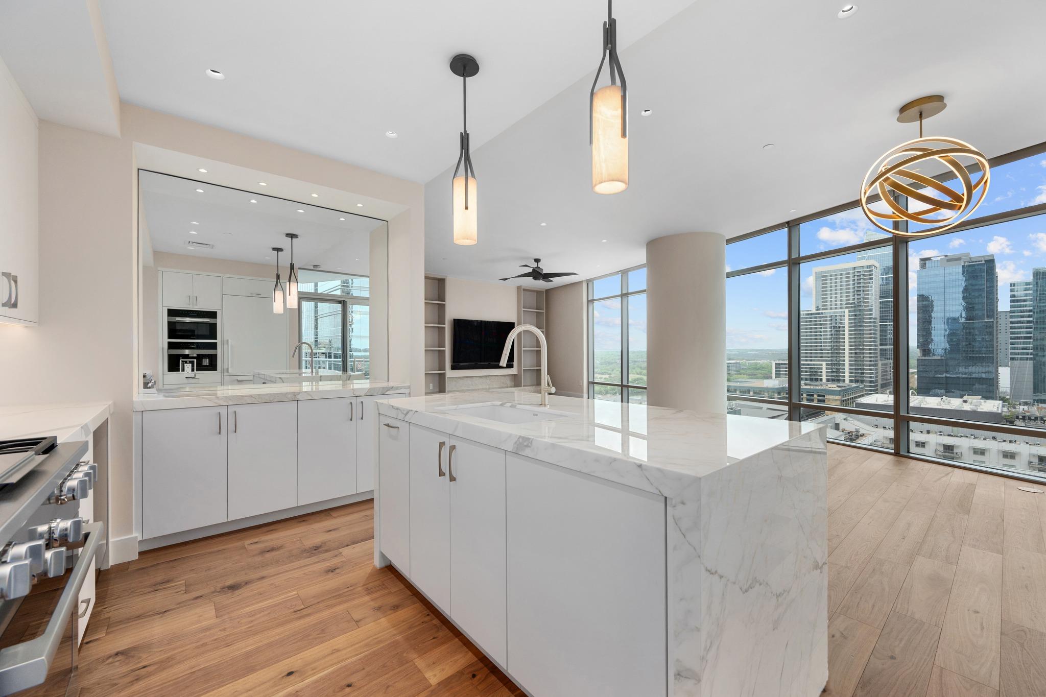 200 Congress Ave # 15E, Austin, TX 78701