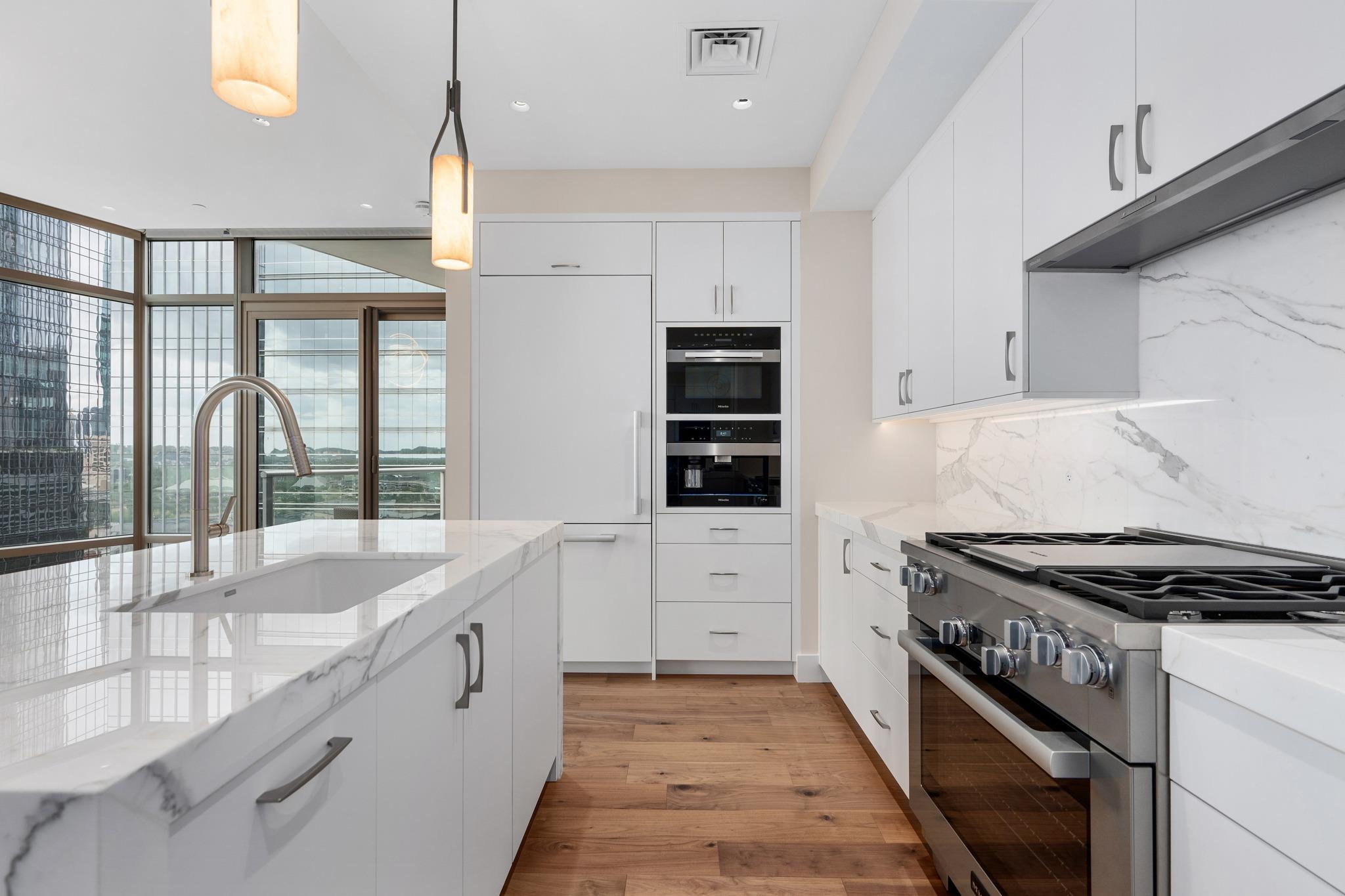 200 Congress Ave # 15E, Austin, TX 78701