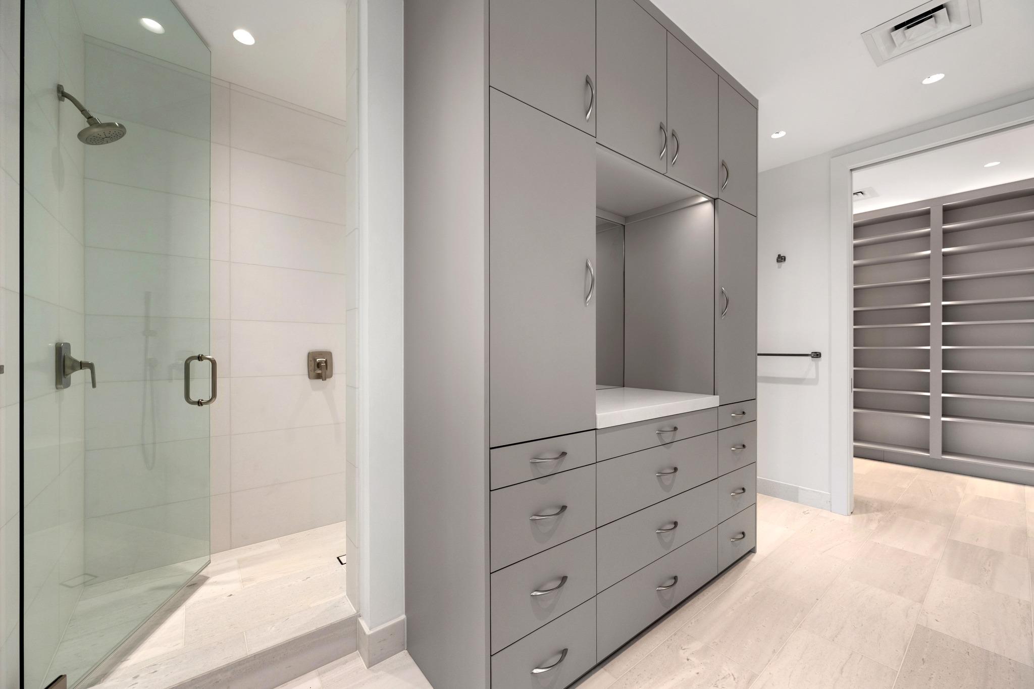 200 Congress Ave # 15E, Austin, TX 78701