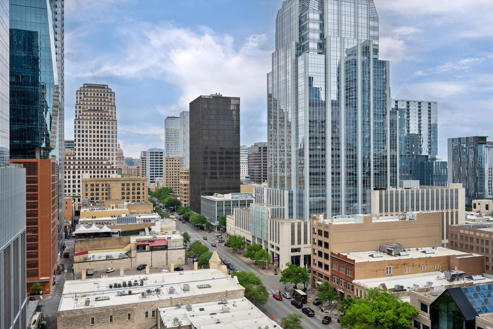 200 Congress Ave # 15E, Austin, TX 78701