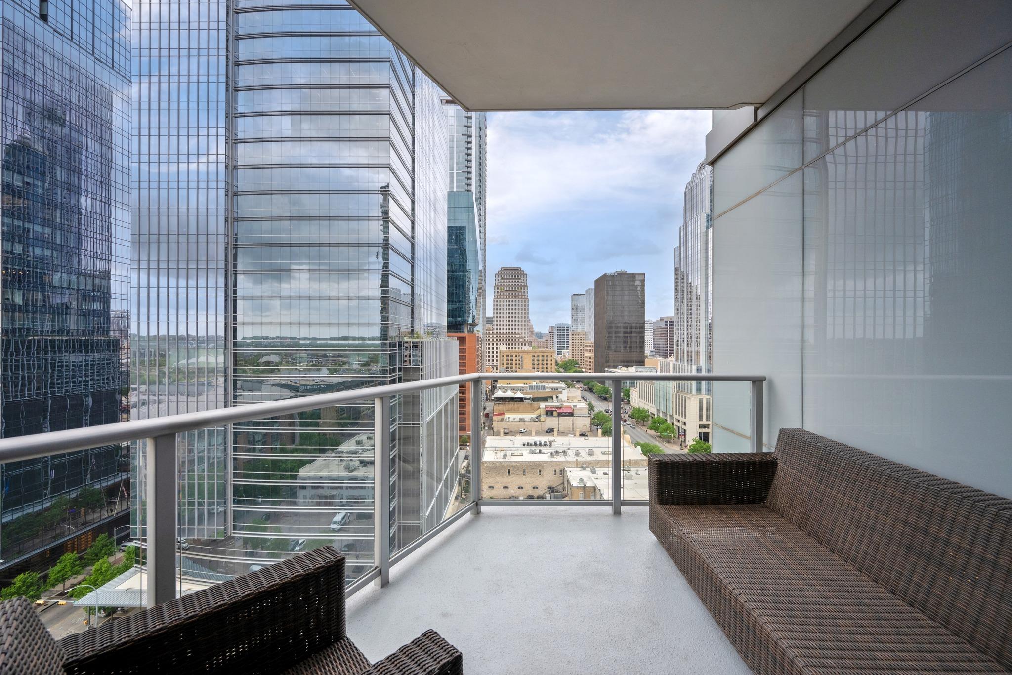 200 Congress Ave # 15E, Austin, TX 78701