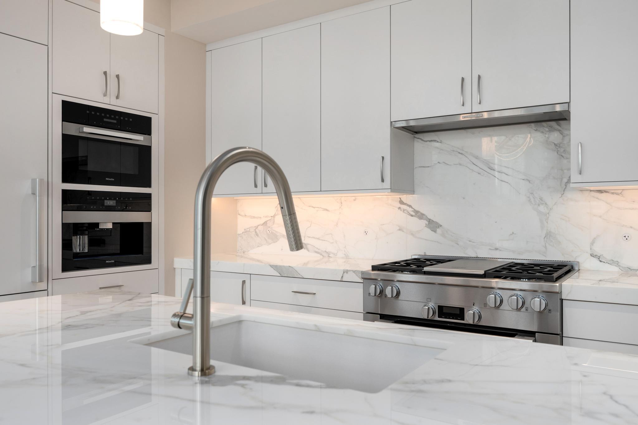 200 Congress Ave # 15E, Austin, TX 78701