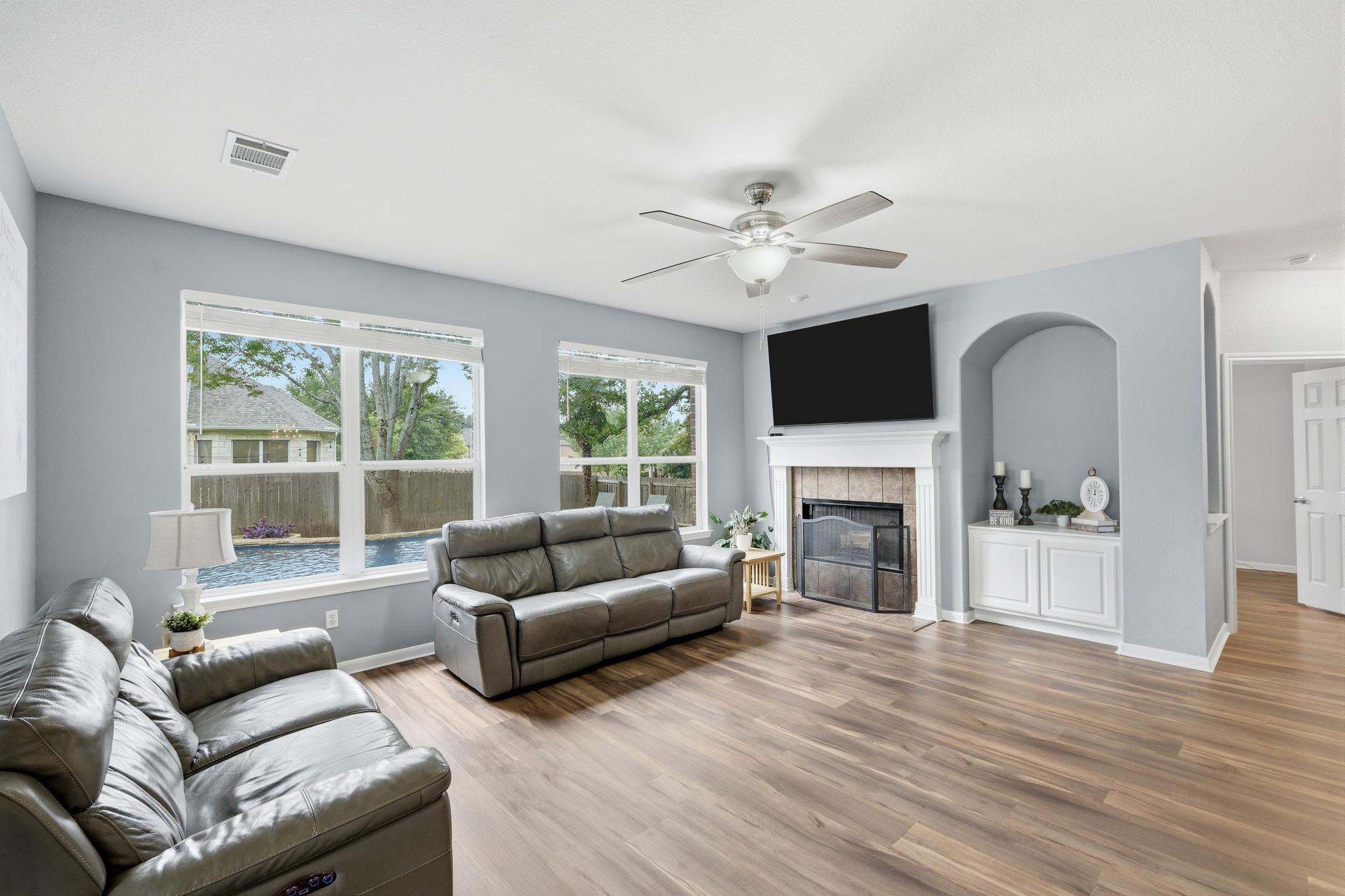 2701 Michelle Lynne Cv, Round Rock, TX 78681