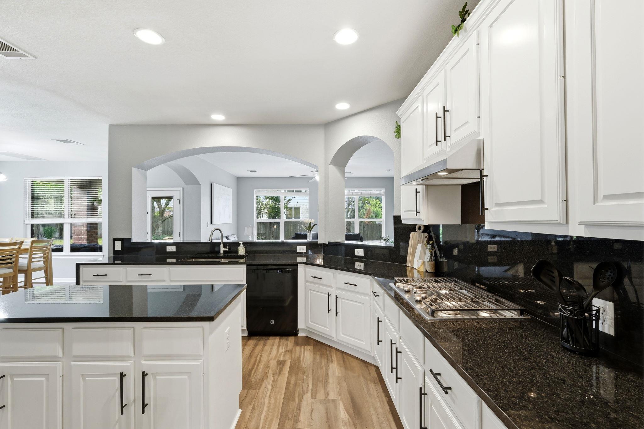 2701 Michelle Lynne Cv, Round Rock, TX 78681