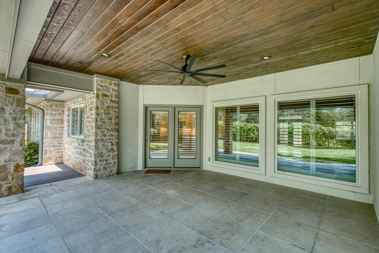 701 Indian Paint Trl, Horseshoe Bay, TX 78657