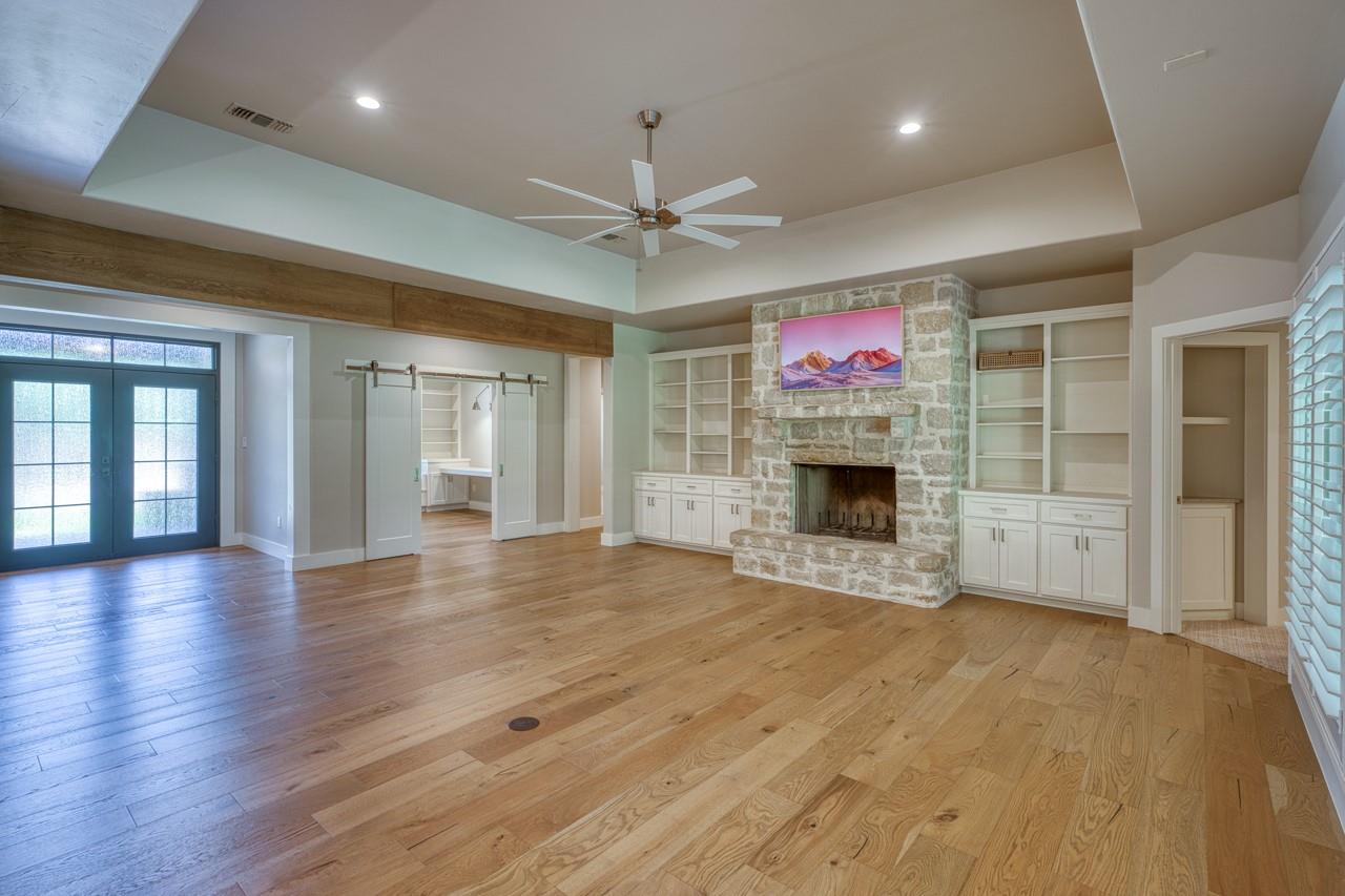 701 Indian Paint Trl, Horseshoe Bay, TX 78657
