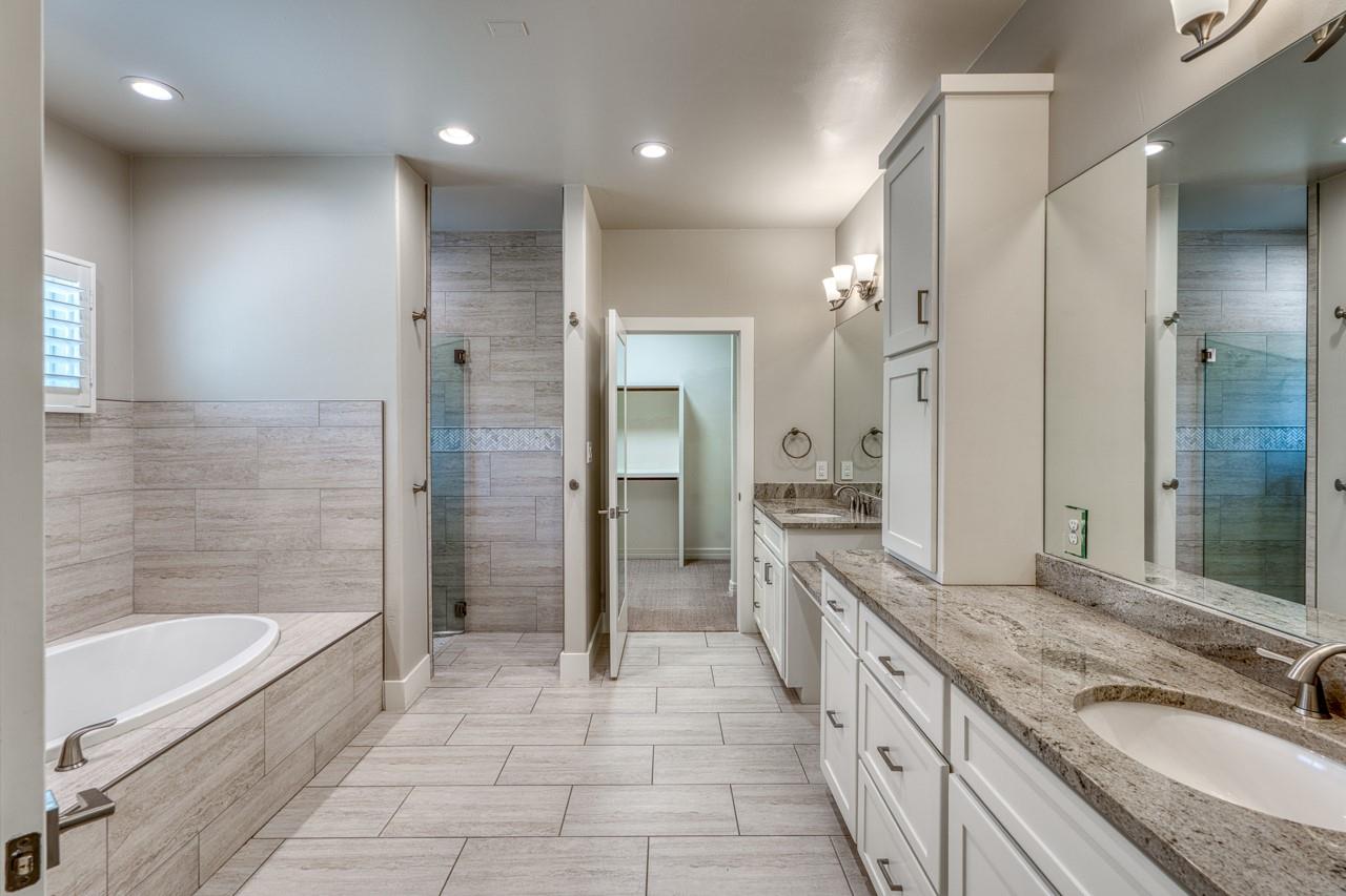 701 Indian Paint Trl, Horseshoe Bay, TX 78657