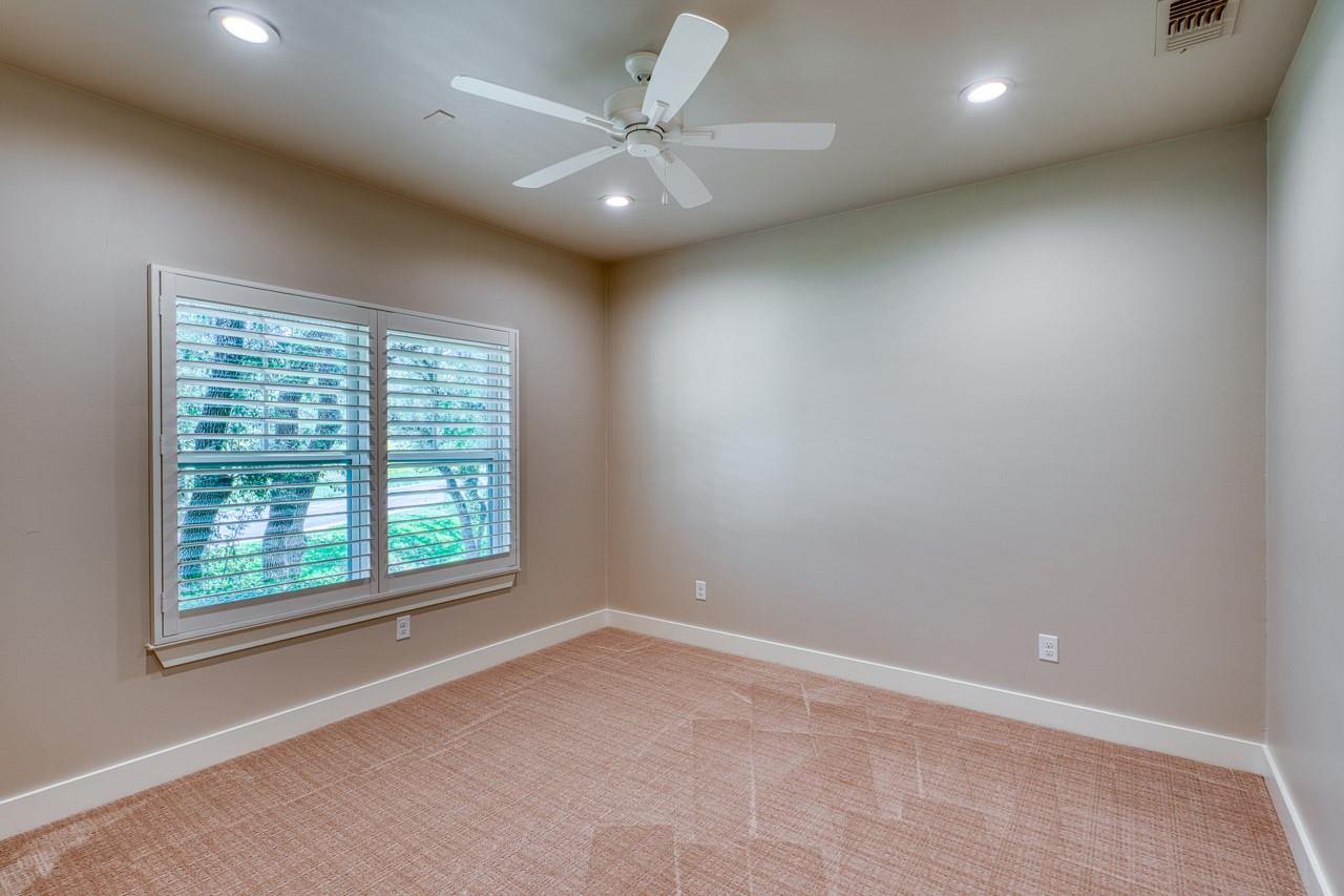 701 Indian Paint Trl, Horseshoe Bay, TX 78657