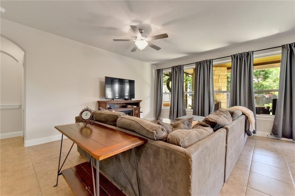 16005 Cinca Terra Dr, Austin, TX 78738