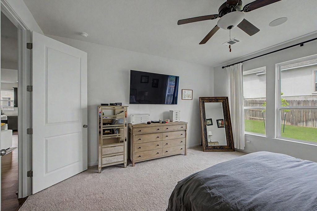 247 Carolina Jasmine Dr, San Marcos, TX 78666